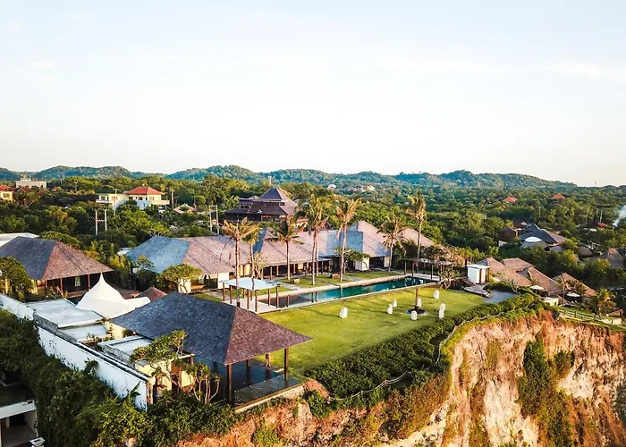 度假村 The Istana